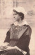 FOLKLORE - Costumes - Costume De Sainte Anne D'Auray - Jeune Femme - Carte Postale Ancienne - Trachten