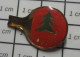 2319 Pin's Pins / Beau Et Rare / SPORTS / TENNIS DE TABLE RAQUETTE VOSGES SAPIN - Tennis De Table