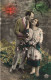 FANTAISIE - Couple Dans La Forêt - Bouquet De Fleurs - Carte Postale Ancienne - Sonstige & Ohne Zuordnung
