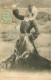CPA-34- Catalane Buvant Au Pourrou-- Jeune Femme En Habit Et Coiffe Traditionnels*1906 * Lib. Xatard * Amélie Les Bains - Autres & Non Classés