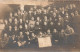 CARTE PHOTO - Promotion 1922 - Photo De Classe - Jeunes Hommes En Costumes - Animé - Carte Postale Ancienne - Photographs