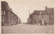 Beignon (56 - Morbihan)  La Place De L'Eglise Avec Le Monument Aux Morts - Otros & Sin Clasificación