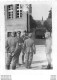 PHOTO ORIGINALE GUERRE 39/45 WW2 SOLDATS ALLEMANDS WERHRMACHT  6 X 5 CM - Guerre, Militaire