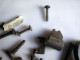 Delcampe - Lot De Petites Pieces / Vis  Principalement Pour  British Lee Enfield Etc - Sammlerwaffen