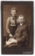 Fotografie Martin Herzfeld, Dresden, Ehepaar In Hübscher Kleidung  - Personnes Anonymes