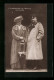 AK Paul Von Hindenburg, Der Generalfeldmarschall Mit Seiner Frau Unterwegs  - Historische Figuren