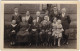 Foto  Familienfoto Vor Hauswand 1928 Privatfoto - Groepen Kinderen En Familie