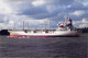 Delcampe - Lot De 100 BATEAUX DE COMMERCE - Photos Couleur Format CPM Cargo Merchant Ship Tanker Carrier Boats 1980-2000 Tous Pays - 100 - 499 Postales