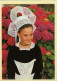 Folklore : Jeune Fille En Costume De Langonnet / Bretagne - Costumes