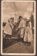 Marken - Laden Van De Vismanden - Gelopen 1922- Klederdracht (NL) , Costumes Typiques  - Marken