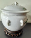 Delcampe - CHINE : XIXème Pot Couvert En Porcelaine Polychrome Famille Verte - Asian Art