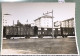 Renens - Devant Les Grands Immeubles Passent Les Wagons Du Train De Marchandises - Années 1950 (16'455) - Renens