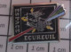 2120 Pin's Pins / Beau Et Rare / ESPACE / ESPACE ECUREUIL - Space