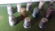 B16 / LOT DE DES A COUDRE DONT 1 EN ARGENT / 15 DES A COUDRE - Thimbles