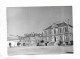 76 - RARE Photo D' ENVERMEU   ( S.M. ) " Place De L' Hôtel De Ville "  Cliché Dussol Pour L' édition Par  Lapie - Envermeu