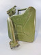 # JERRYCAN ESSENCE MILITAIRE 5 LITRES @ Armée Automobile Carburant - Voertuigen