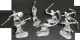 Lot Jouets Anciens 7 Personnages Plastique Vintage Soldats Guerriers, Arc épée Hache Trompette - Army