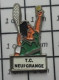 713B  Pin's Pins / Beau Et Rare / SPORTS / TENNIS CLUB TC NEUFGRANGE - Tennis