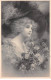 Illustrateur - N°87672 - Wichera - M.M. Vienne N°633 -Femme De Profil, Portant Un Grand Chapeau Et Un Bouquet De Pensées - Wichera
