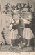 ENFANTS - La Vendange - Celui Là Nous Allons Le Manger Tout De Suite - Trois Enfants - Carte Postale Ancienne - Gruppen Von Kindern Und Familien