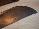 Delcampe - Couteau Machette Avec étui Sans Doute Militaire - époque Après Guerre Ou WWII   Longueur Lame 39 Cm - Knives/Swords