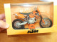 MOTO KTM 450 SX RACING / 06 ECHELLE 1/12 MOTOCROSS DANS SA BOITE D ORIGINE TRES BON ETAT VOIR PHOTOS - Motos