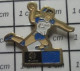 713B Pin's Pins / Beau Et Rare : SPORTS / CLUB HANDBALL FEMININ CSLD DIJON - Handbal