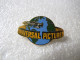 NO PIN'S   BROCHE  UNIVERSAL PICTURES    CINEMA      Email Grand Feu  AVION - Cinéma