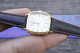 Delcampe - Vintage Seiko Year 1987 1221 5490 Yellow Dial Lady QuartzWatch Japan Cushion22mm - Horloge: Antiek