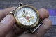 Delcampe - Vintage Alba Alarm Y975 6001 Micky Mouse Dial Unisex Quartz Watch Japan Shape33m - Horloge: Antiek