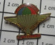 312B Pin's Pins / Beau Et Rare : ASSOCIATIONS / AMICALE PARAS ST AVOLD PARACHUTE - Verenigingen