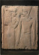 Art - Antiquité - Egypte - Fragment De Paroi - Temple De Komak-Nord - Déesse Offrant Le Signe De Vie Au Roi (Nectanébo I - Antiquité