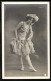 Foto-AK Walery, Paris: Scala, Miss Robinson, Darstellerin Im Kostüm Mit Einem Weissen Hut  - Walery