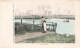 FANTAISIES - Près Du Lac - Femme Portant Un Enfant - Carte Postale Ancienne - Sonstige & Ohne Zuordnung