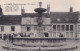  F25-51) FISMES - FONTAINE MONUMENTALE -  PLACE LAMOTTE  - ANIMEE - HABITANTS - ( 2 SCANS ) - Fismes