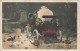 HUMOUR - Couple Sur Une Voiture - Fantaisie - Carte Postale Ancienne - Humour