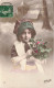 FETES ET VOEUX - Nouvel An - Une Petite Fille Tenant Un Bouquet De Houx - Colorisé - Carte Postale Ancienne - Neujahr