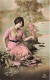 FETES ET VOEUX - 1er Avril - Une Femme Tenant Filet - Colorisé - Carte Postale Ancienne - 1er Avril - Poisson D'avril