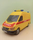 Ambulancia De Fricción Mercedes Benz De Dickie Toys, De Pasta. - Andere & Zonder Classificatie