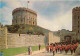 Angleterre - Windsor Castle - Band Of The Scots Guards Marching Down Castle Hill With The Round Tower In The Bockground  - Windsor Castle