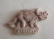 FEVE Artisanale Ancienne MOULIN A HUILE 1994 DINOSAURE TRICERATOPS MH DINOSAURES ANIMAUX PREHISTORIQUES - Historia