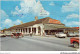 AJEP5-ETATS-UNIS-0405 - NEW ORLEANS - LA - Visitors To The Café Du Monde Enjoy Creole - New Orleans