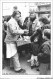 AJJP8-0765 - METIER - MARCHAND DE BRIOCHES  - Vendedores Ambulantes