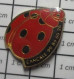 2519 Pin's Pins / Beau Et Rare : ANIMAUX / GRANDE COCCINELLE ROUGE ET NOIRE CANCALE - Animaux