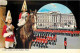 Angleterre - London - Buckingham Palace - London Guards And Buckingham Palace - London - England - Royaume Uni - UK - Un - Buckingham Palace