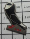 511B Pin's Pins / Beau Et Rare : ANIMAUX / OISEAU PIGEON NOIR ET BLANC CBA - Animaux