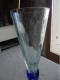 Vintage - Grand Vase Flûte Cône En Verre Bleuté Sur Pied Torsadé Verrerie D'Art - Vasi