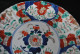 Assiette 22 Cm De Diamètre En Porcelaine Polychrome Japonaise D'Imari - Sans Marque - Japon Fin XIXè - Other & Unclassified