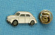 1 PIN'S /  ** RENAULT 4 CV / 4 CYLINDRES EN LIGNE & 8 SOUPAPES ** - Renault