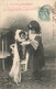 ENFANTS - Une Petite Fille Avec Son Chien - Le Bonnet De Grand Mère -  Carte Postale Ancienne - Abbildungen